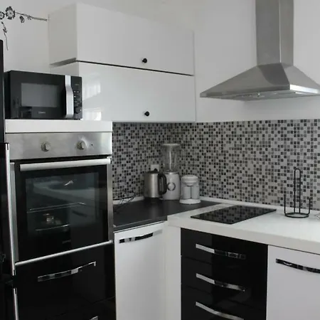 N Apartman Mlini