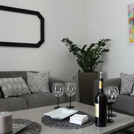 Apartman N Mlini